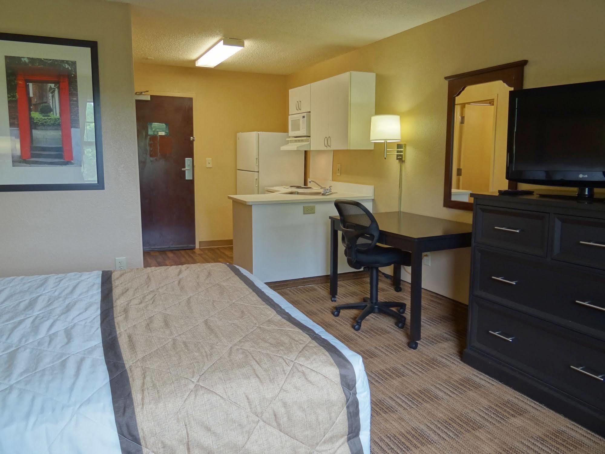 Extended Stay America Suites - Raleigh - Cary - Regency Parkway North Dış mekan fotoğraf